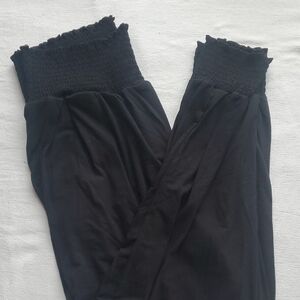Zenana Outfitters Black Elastic Waist Pants